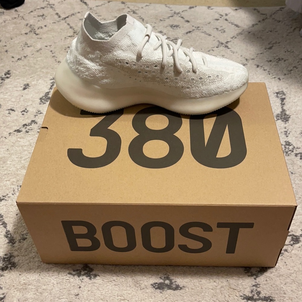Yeezy Boost 380 Calcite Glow M7.5/W8.5/9